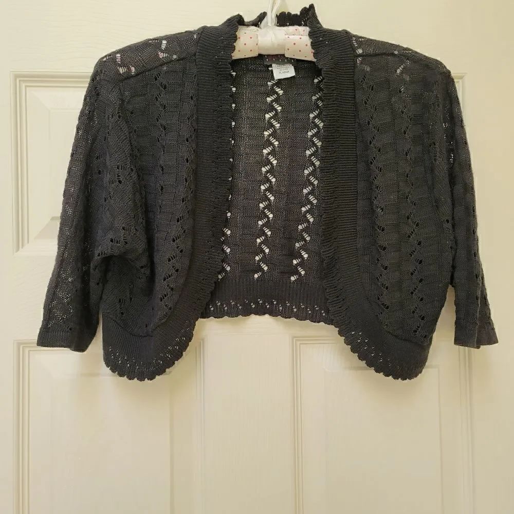 Cardigan hot shot x-large girls youth black lace scalloped short cropped cover u